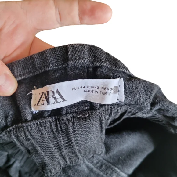 🌟3 For $15 SALE🌟 ZARA Black Paperbag High Waisted Baggy Denim Shorts - Picture 4 of 6